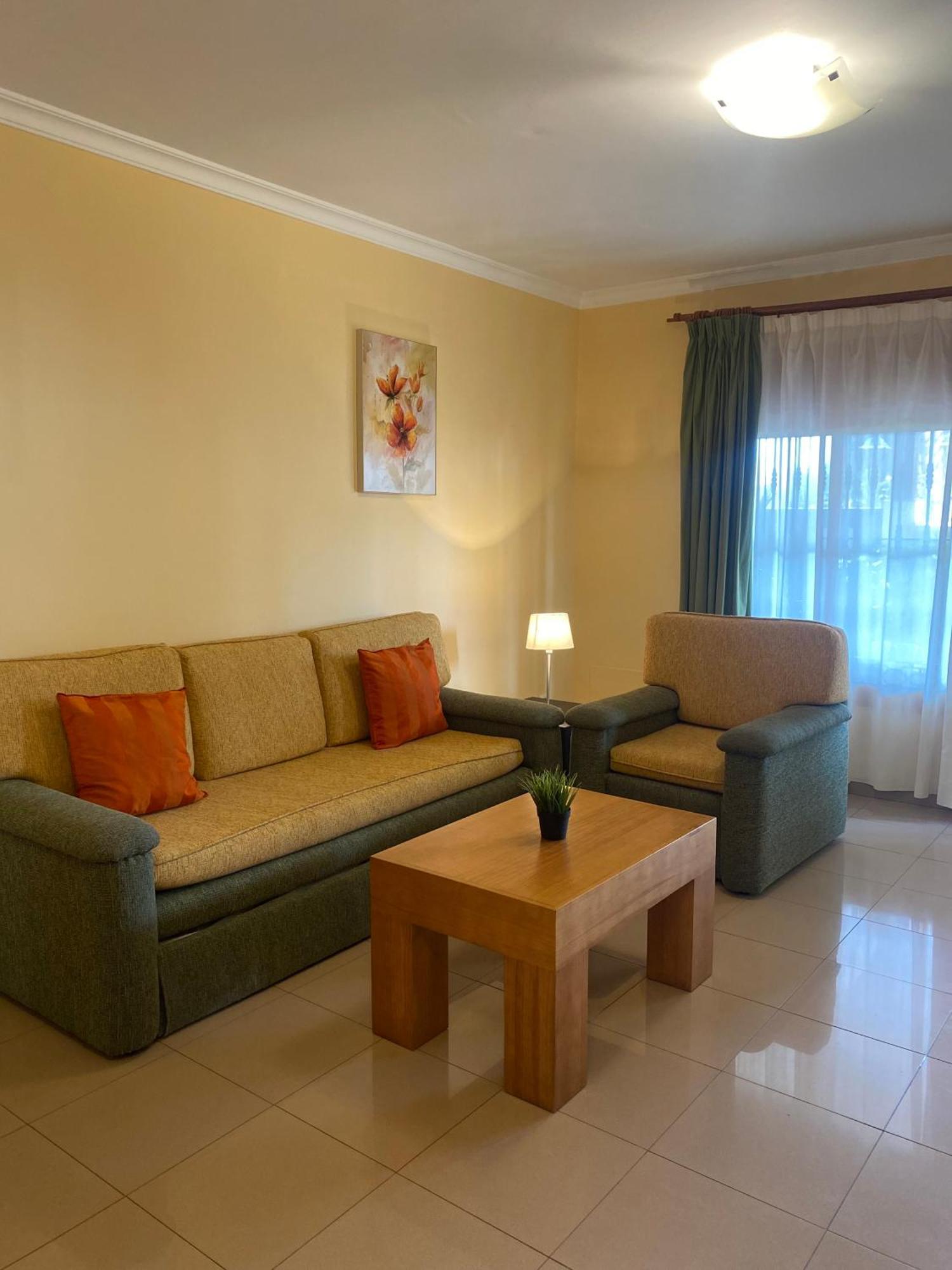 Apartamentos Maria Del Carmen Torremolinos Ngoại thất bức ảnh